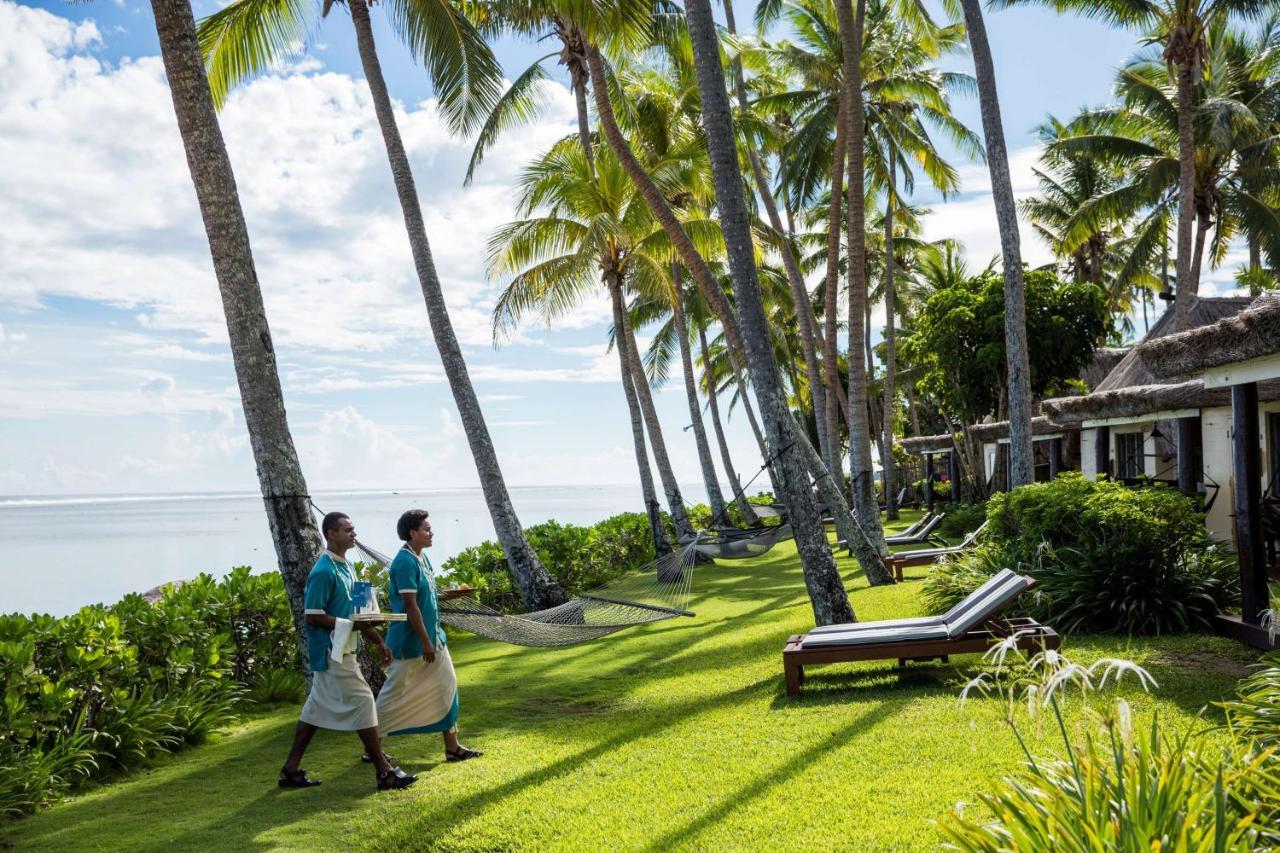 Outrigger Fiji Beach Resort Korotogo Ngoại thất bức ảnh The resort's beachfront