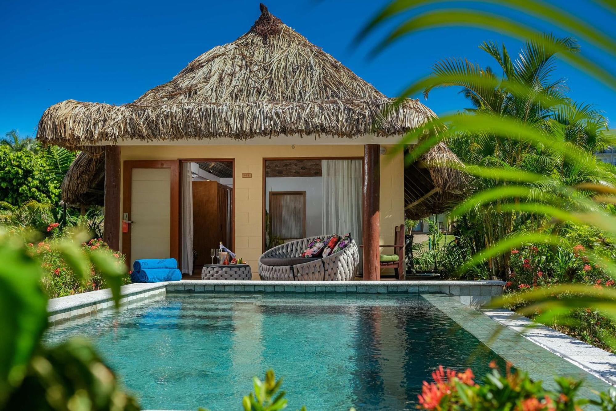 Outrigger Fiji Beach Resort Korotogo Ngoại thất bức ảnh