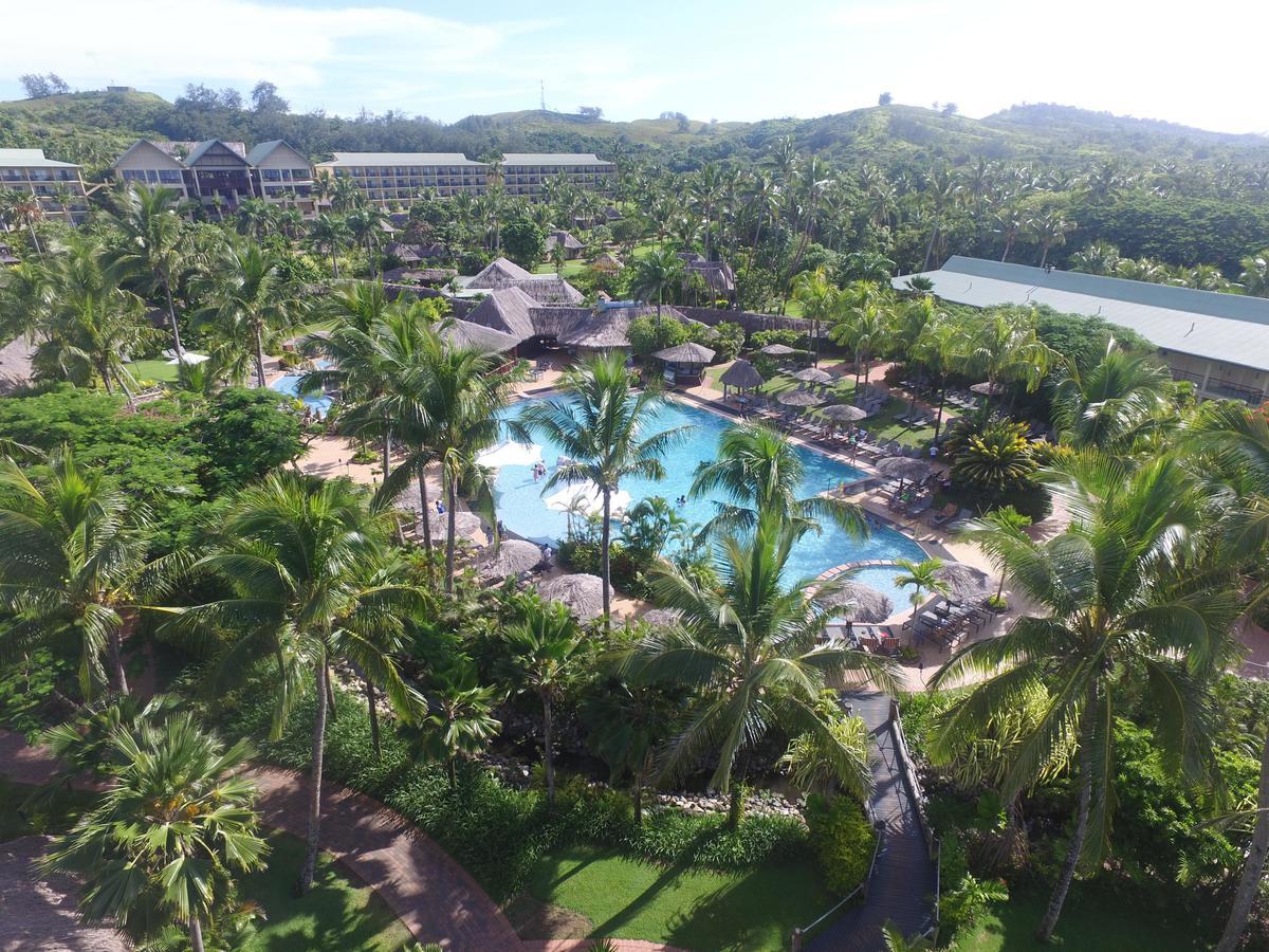 Outrigger Fiji Beach Resort Korotogo Ngoại thất bức ảnh Aerial view of the resort